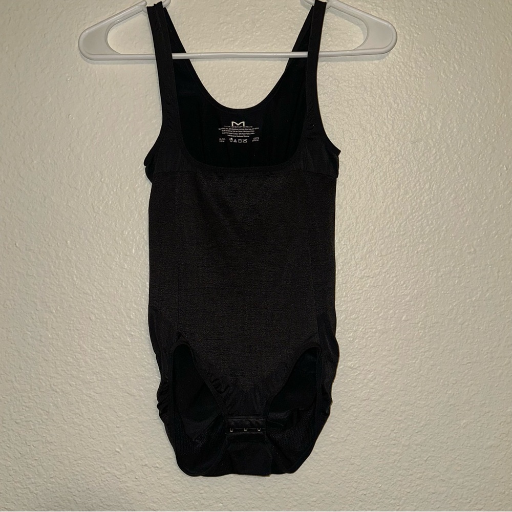 WOMENS SHAPEWEAR